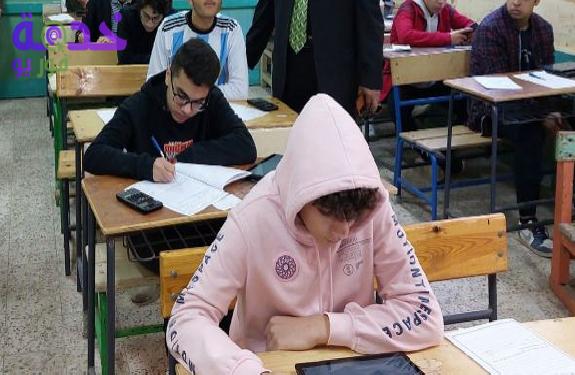 الشهادة الإعدادية 